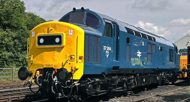 Engine 37264 by Andrew Jeffery